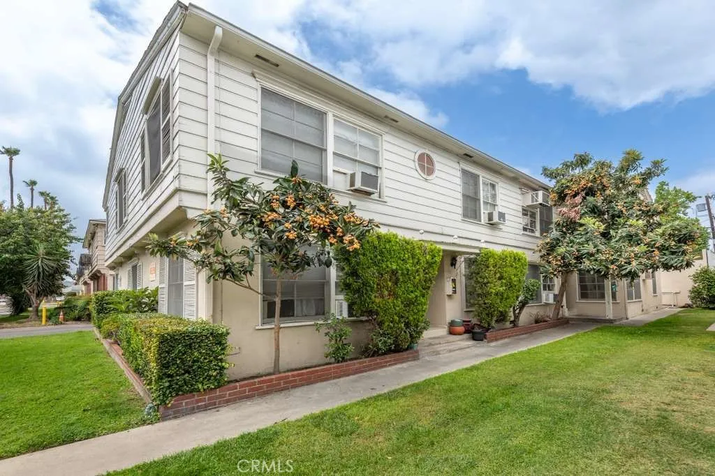 Valley Village, CA 91607