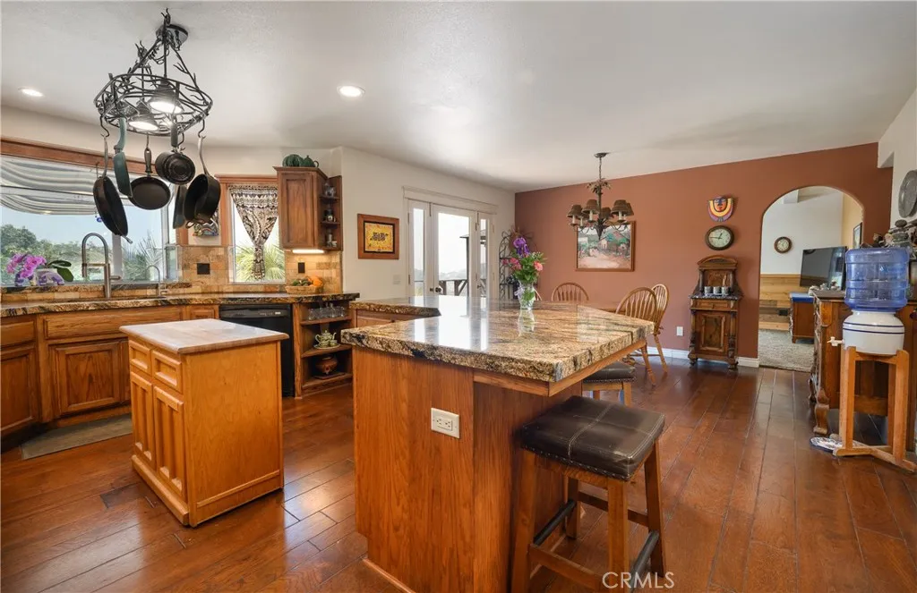 https://cdn.realtyfeed.com/cdn/127/306738942/1fde396aad4c8043d5d683ebd4f5e45b.webp