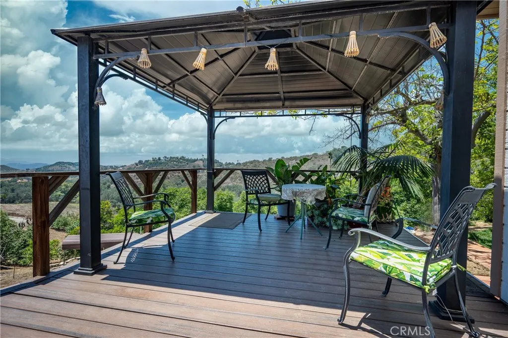 https://cdn.realtyfeed.com/cdn/127/306738942/959688db075a71e49aeef260a2aeed37.webp