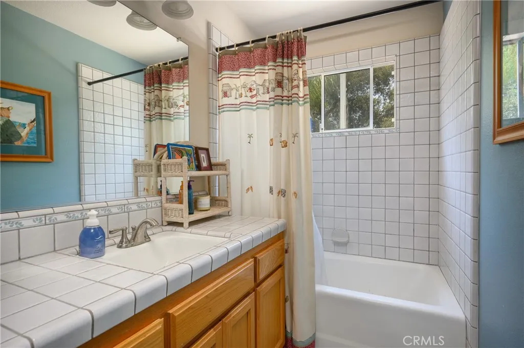 https://cdn.realtyfeed.com/cdn/127/306738942/a662b309b4d985aa4e1fb7439ba2487d.webp