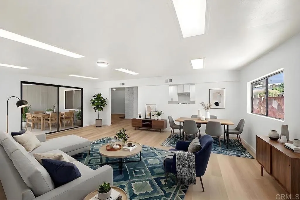 https://cdn.realtyfeed.com/cdn/127/306739014/04edf194bbff13f3f26da82c75fd3ec3.webp