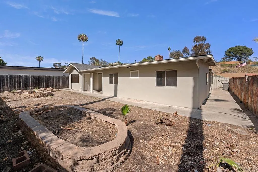 https://cdn.realtyfeed.com/cdn/127/306739014/2b67edf1415f10f04188dbc7e12f9aeb.webp