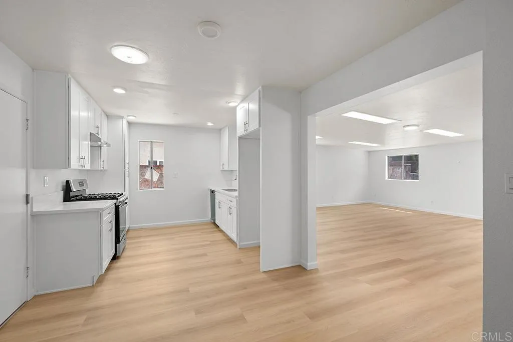 https://cdn.realtyfeed.com/cdn/127/306739014/66da18f94d090f513a8f831eb686233d.webp