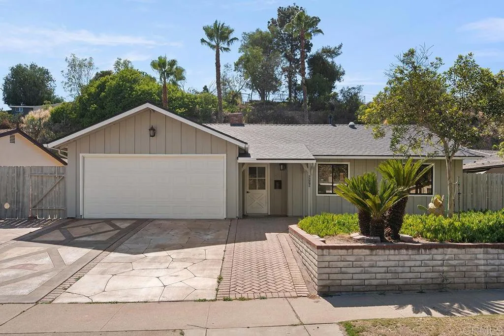 https://cdn.realtyfeed.com/cdn/127/306739014/e60d4b1fe33c058835aa521a271d6b5e.webp