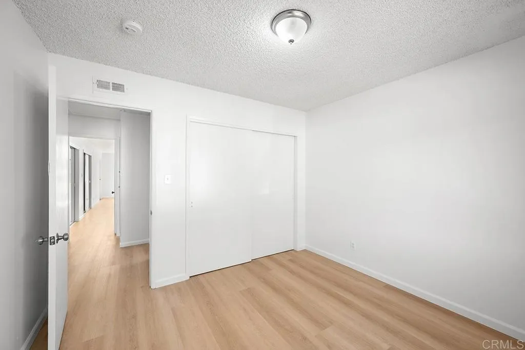 https://cdn.realtyfeed.com/cdn/127/306739014/f19f888ccfc64793d6a627a1da4eebb0.webp