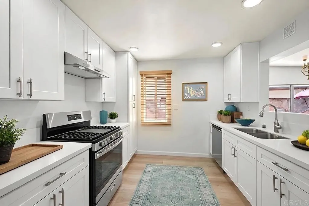 https://cdn.realtyfeed.com/cdn/127/306739014/fe7f10642ebc714b11b352393bbcd801.webp