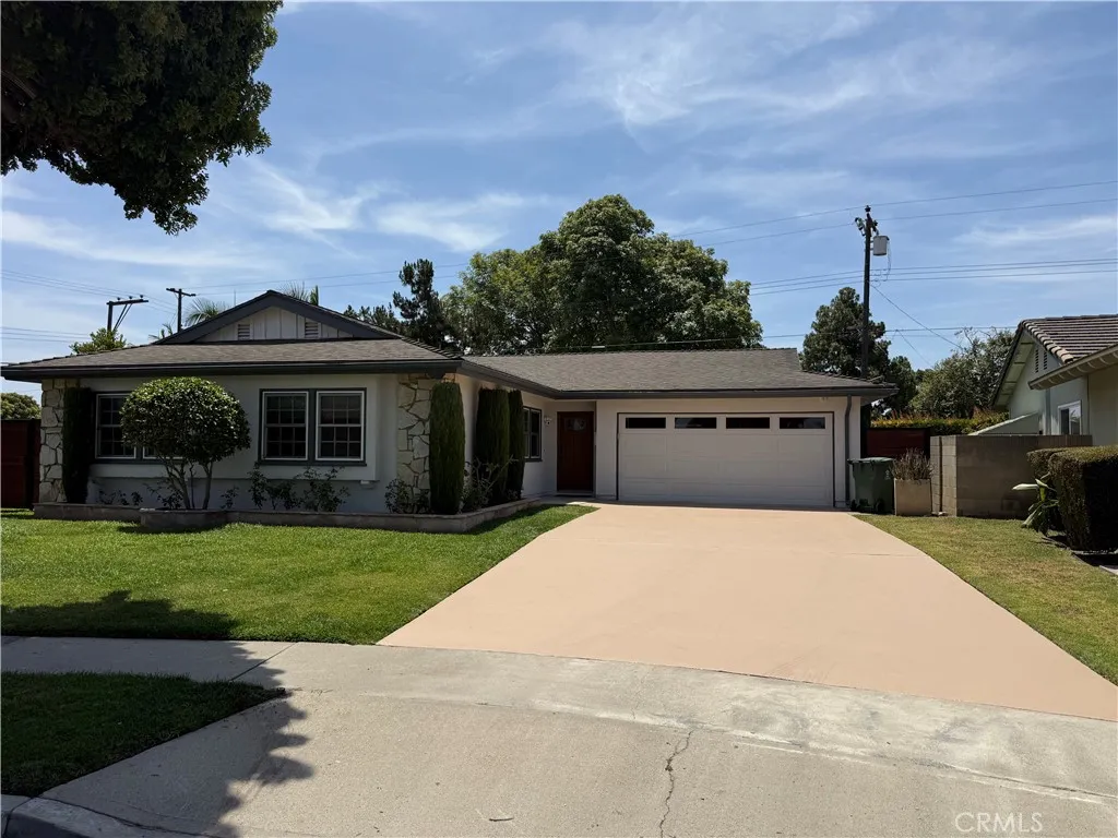 Huntington Beach, CA 92647