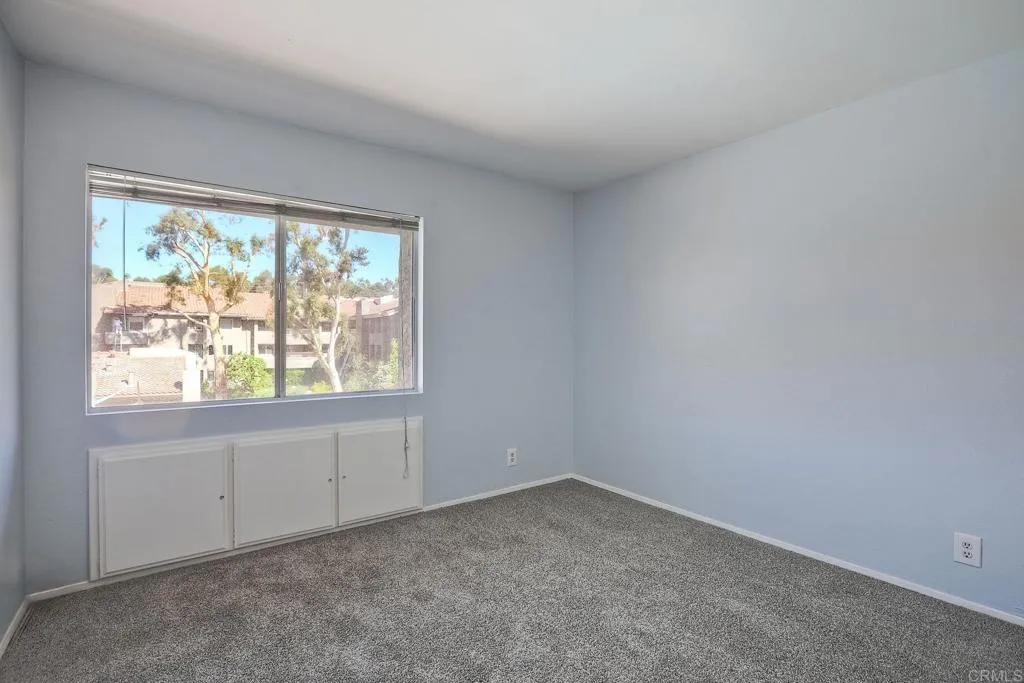 https://cdn.realtyfeed.com/cdn/127/306739067/cb463d673cb9bcdaaff47e7a8752b276.webp