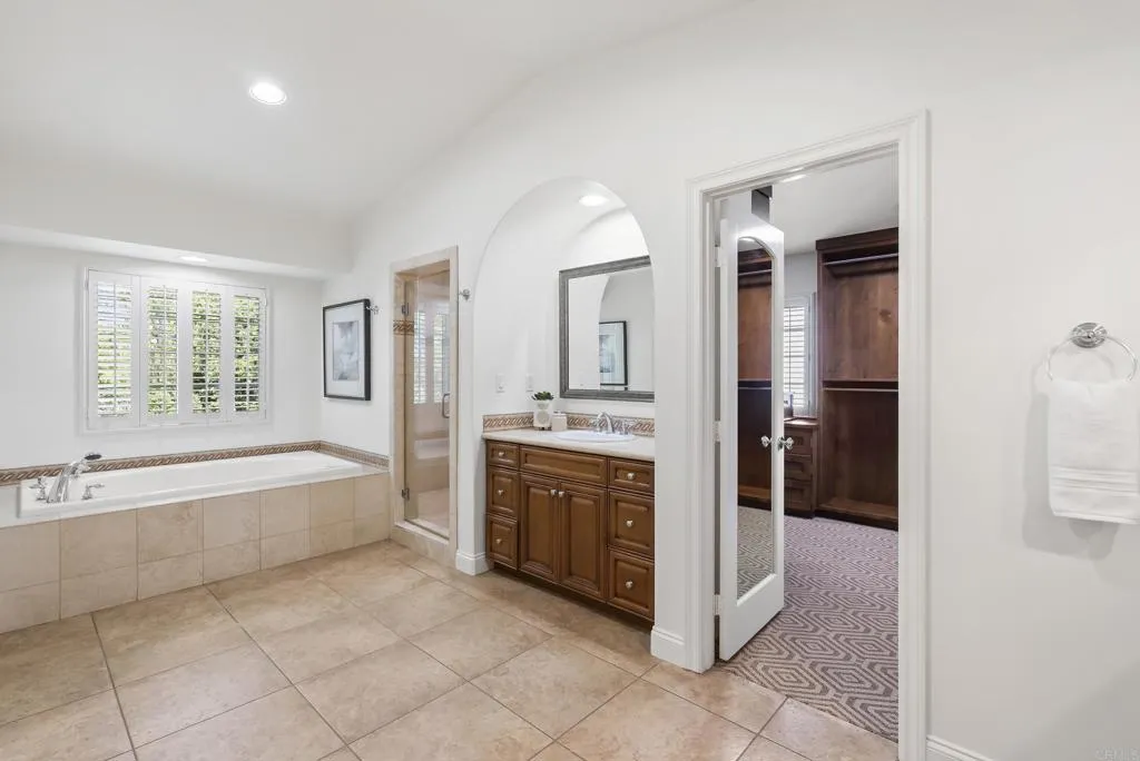 https://cdn.realtyfeed.com/cdn/127/306739071/72e339f908fbb2080f7cf4b422ea65df.webp