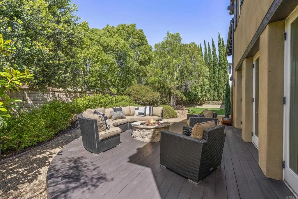 https://cdn.realtyfeed.com/cdn/127/306739071/94da28da3efa5fd8c78c9d7927cf066c.webp
