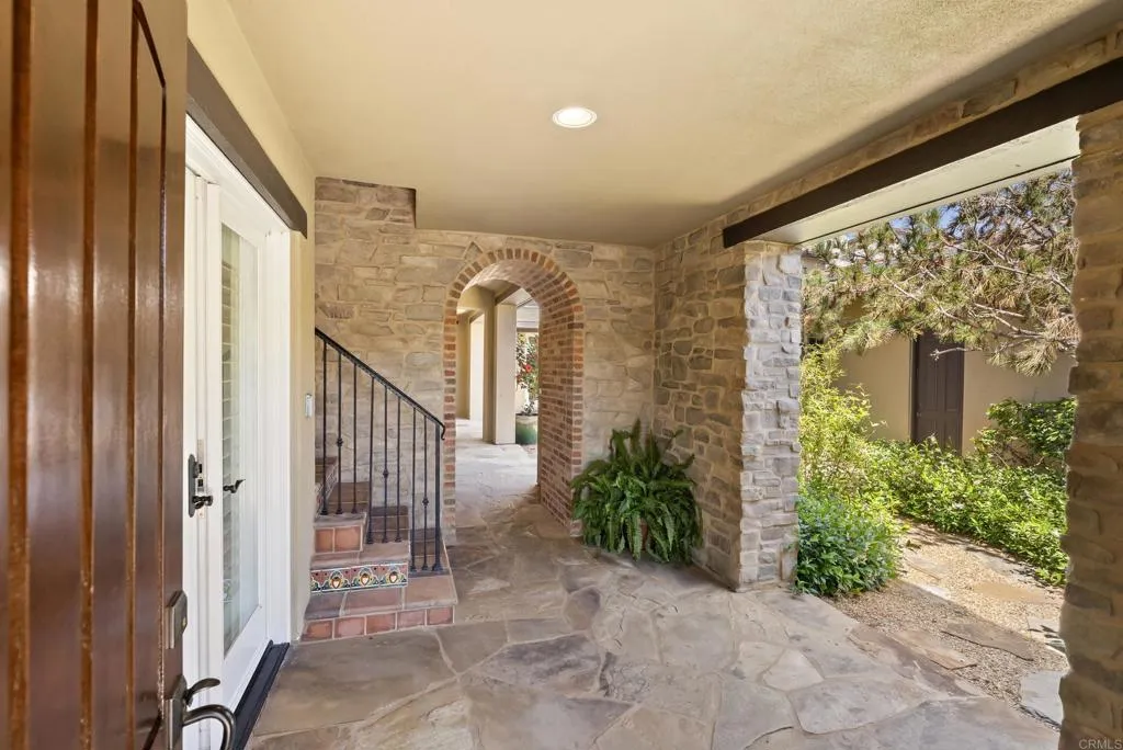 https://cdn.realtyfeed.com/cdn/127/306739071/fe7862410abe6e9fe12bb6a9181ebbb3.webp