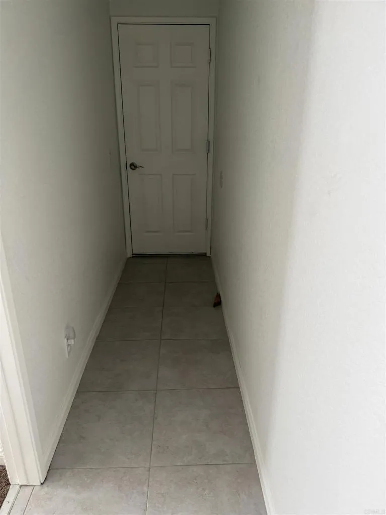 https://cdn.realtyfeed.com/cdn/127/306739083/a5721c3765a3413ad166abacbea3a665.webp