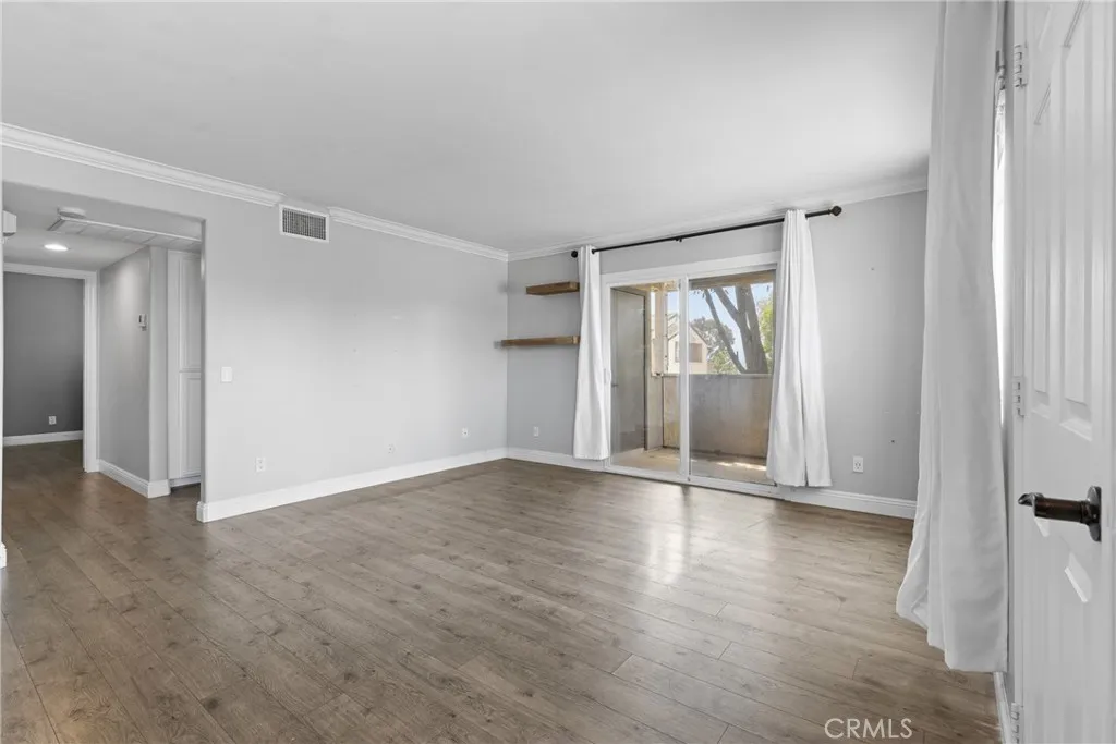 https://cdn.realtyfeed.com/cdn/127/306739138/dd04fe3697ca212f7702cae9d9db5786.webp