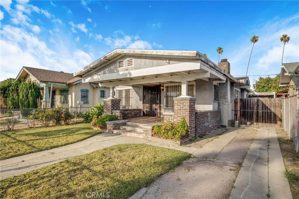 Los Angeles, CA 90062