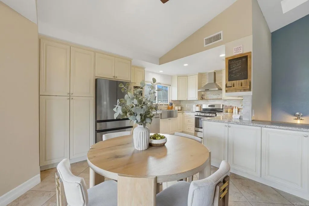 https://cdn.realtyfeed.com/cdn/127/306739369/1c6675499f5343297b9e5433940c67b0.webp