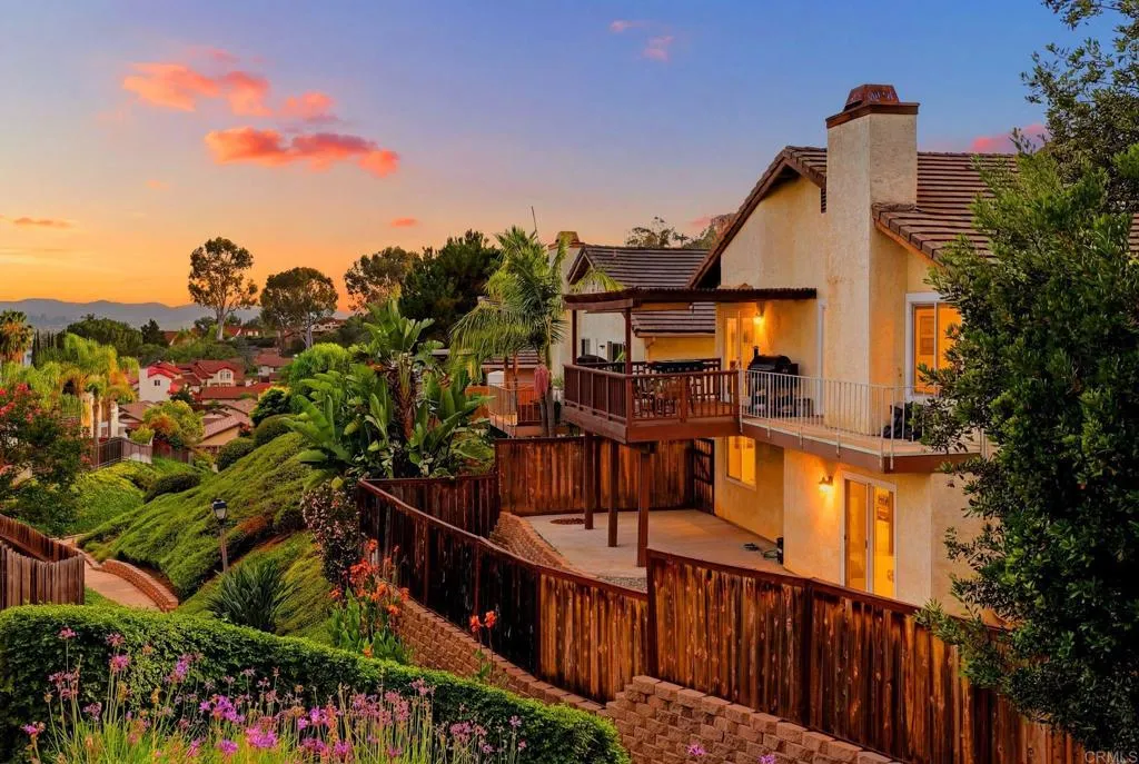 https://cdn.realtyfeed.com/cdn/127/306739369/883b1521f37bae43269dbfeb913afeea.webp