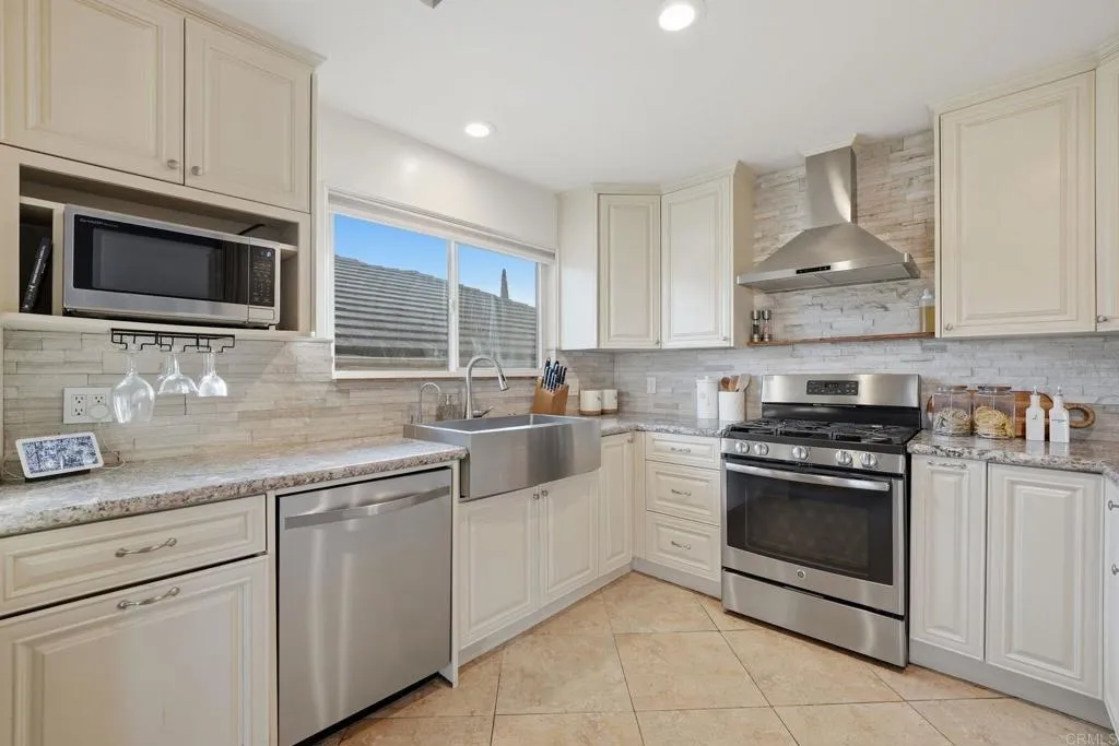 https://cdn.realtyfeed.com/cdn/127/306739369/ad94a5e365c15990908be1825d29c602.webp