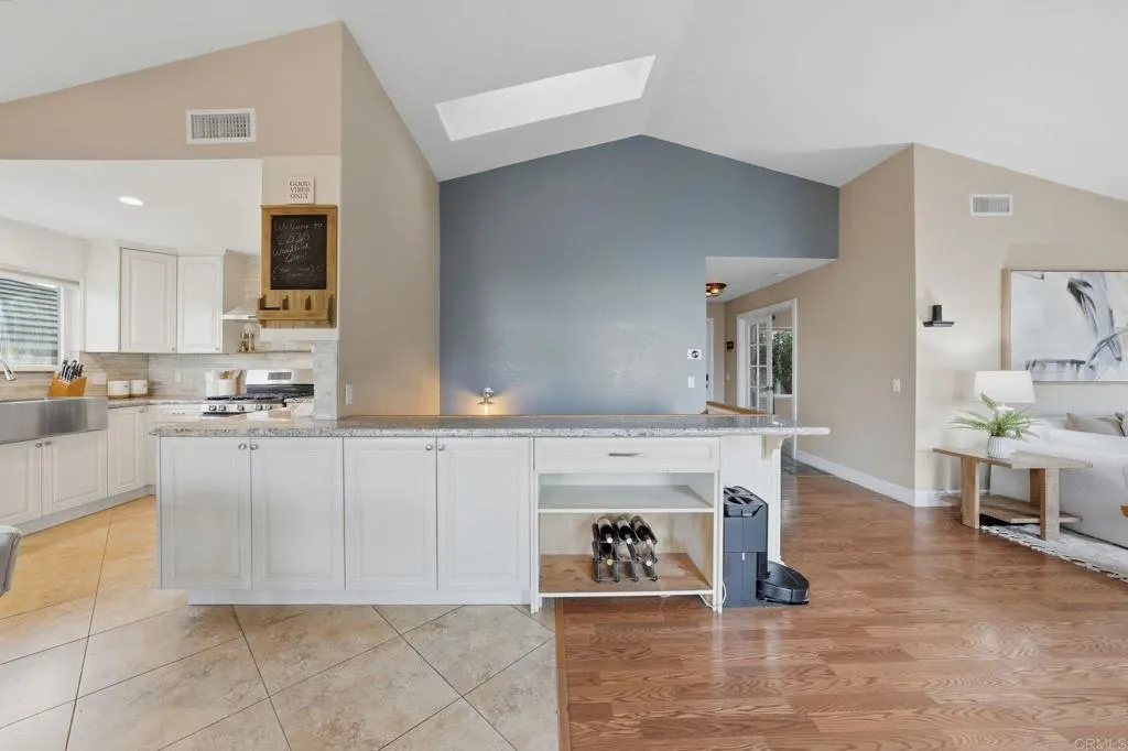 https://cdn.realtyfeed.com/cdn/127/306739369/c330941df53dc04219a69e3ded0adc3f.webp