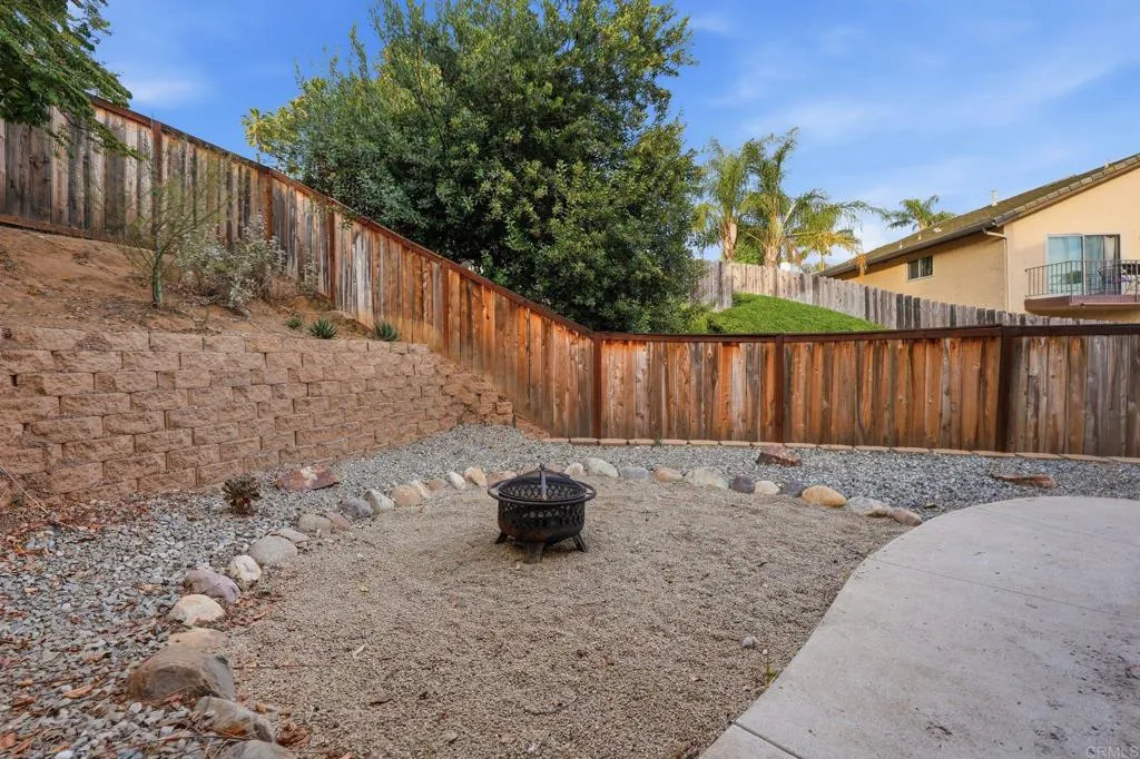 https://cdn.realtyfeed.com/cdn/127/306739369/c716a59f5001fefd69966acb4309a00d.webp
