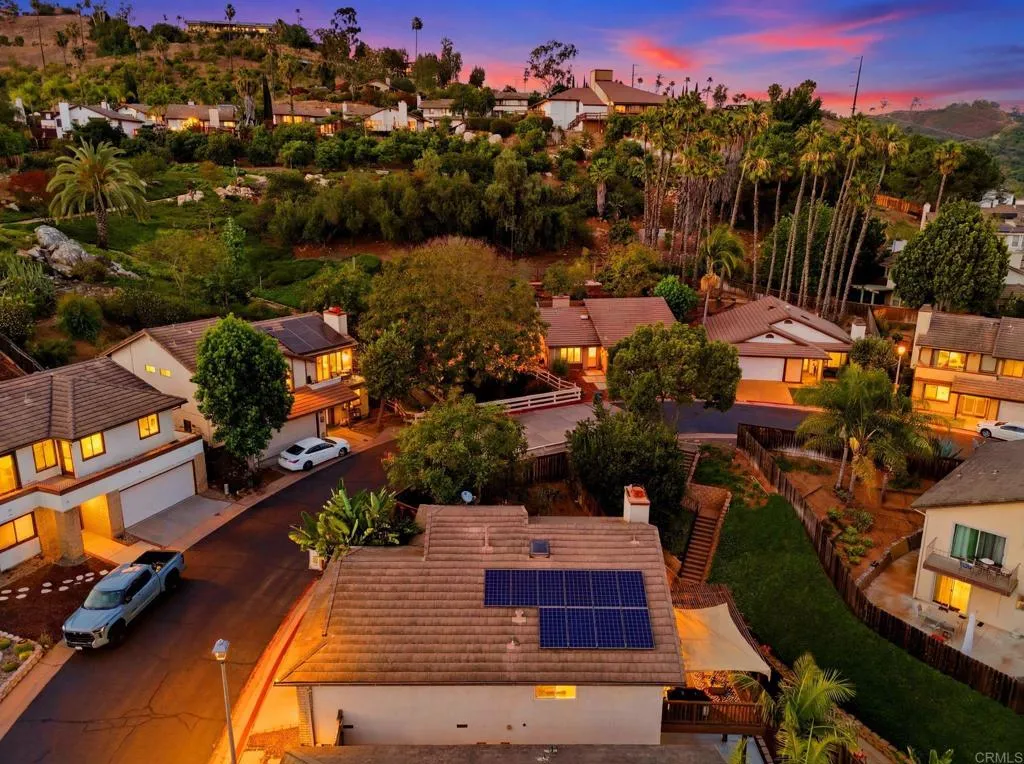 https://cdn.realtyfeed.com/cdn/127/306739369/ca98057b4a02f924847a59985e4d81a4.webp