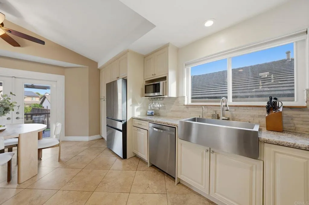 https://cdn.realtyfeed.com/cdn/127/306739369/da35036c6d4b4773f18a8d866fa5fe74.webp