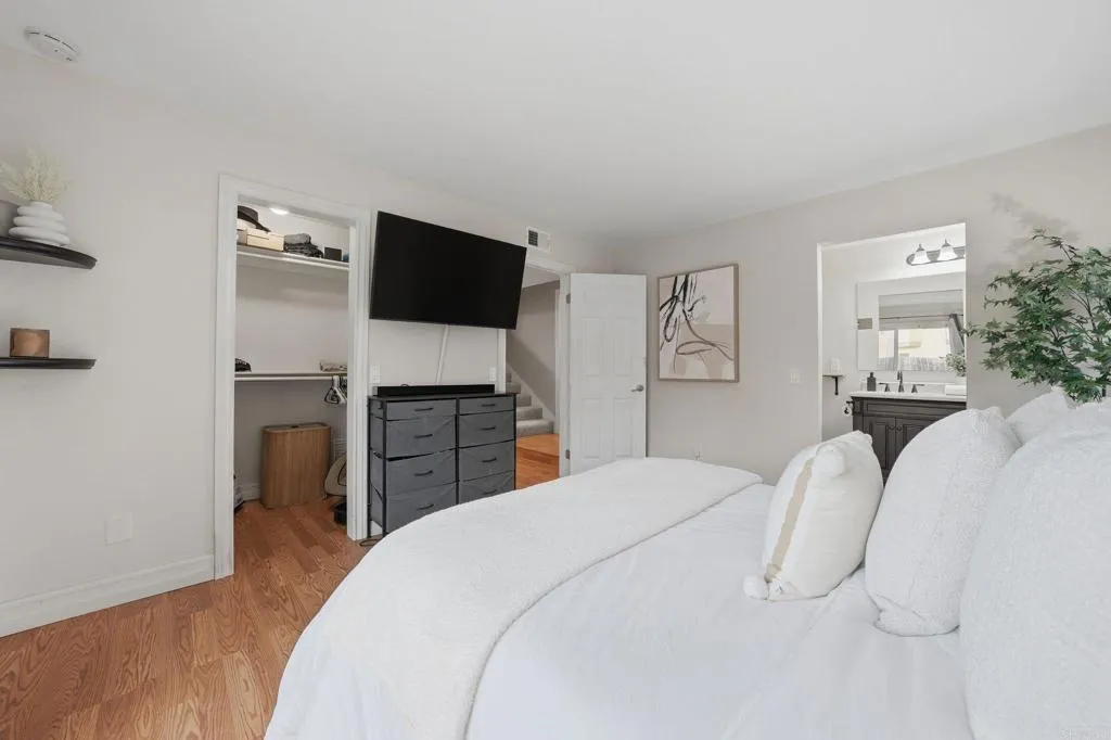https://cdn.realtyfeed.com/cdn/127/306739369/f28ba00b5829d4df984988e49331b0d7.webp