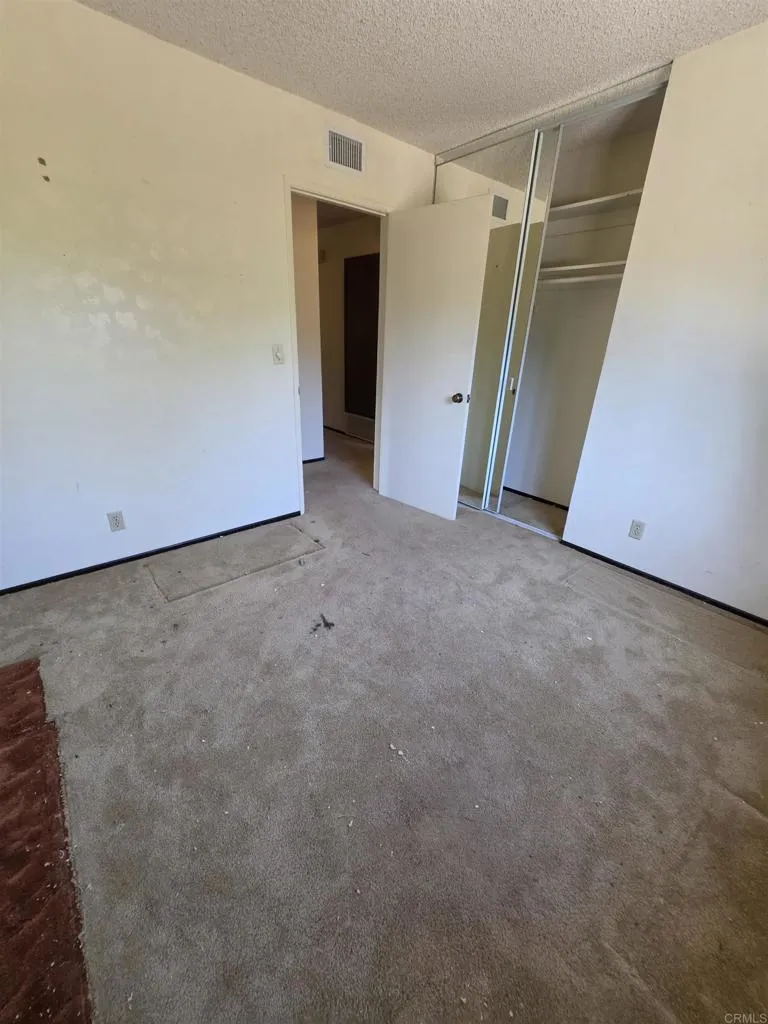 https://cdn.realtyfeed.com/cdn/127/306739402/016efaec3f935fd38a1234a52eaa24e4.webp