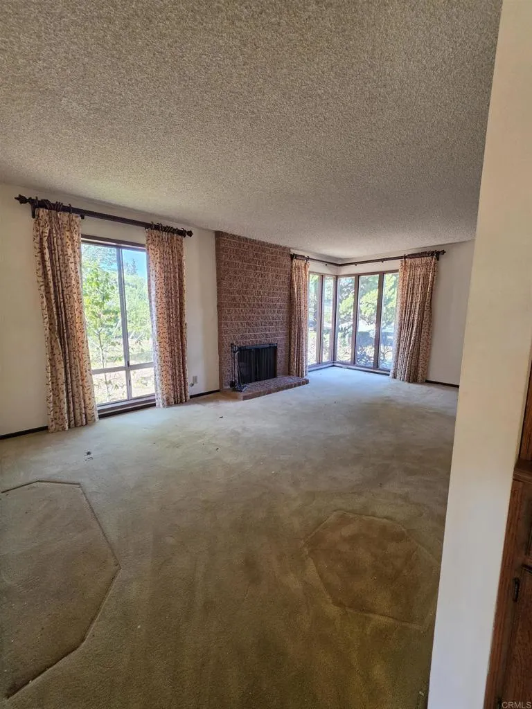 https://cdn.realtyfeed.com/cdn/127/306739402/1df91dabcdab4393df8d22a6dd9baf14.webp