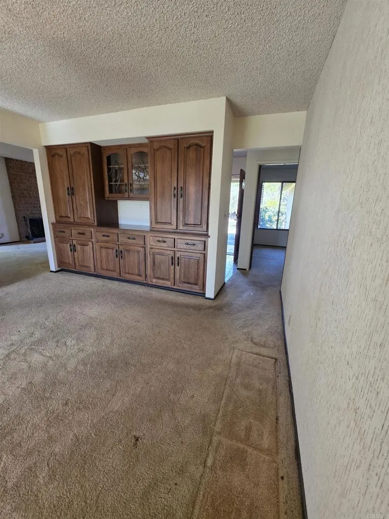 https://cdn.realtyfeed.com/cdn/127/306739402/296f2721793b2df3ddf5ebf18817f4a2.webp