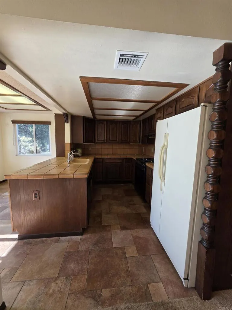 https://cdn.realtyfeed.com/cdn/127/306739402/87bbb20bb712728286940f0445e28788.webp