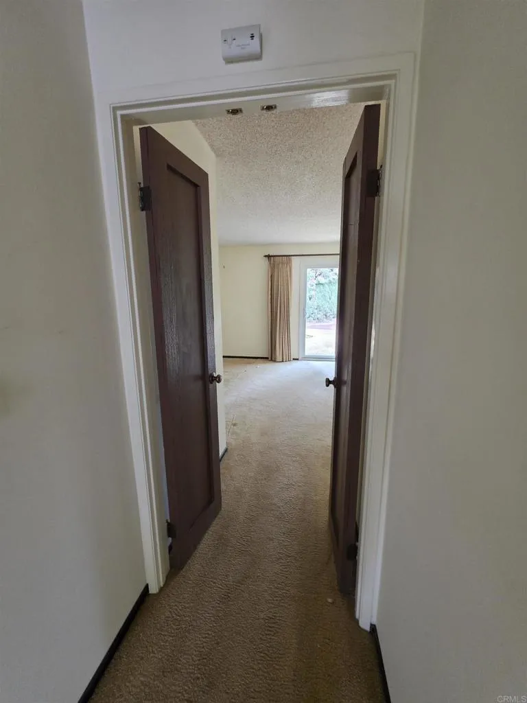 https://cdn.realtyfeed.com/cdn/127/306739402/bdd8b0cfbe117618c3fa5729f78191fc.webp