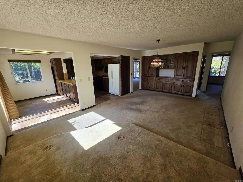 https://cdn.realtyfeed.com/cdn/127/306739402/d122f90312e402c92586a6a64e7307c1.webp
