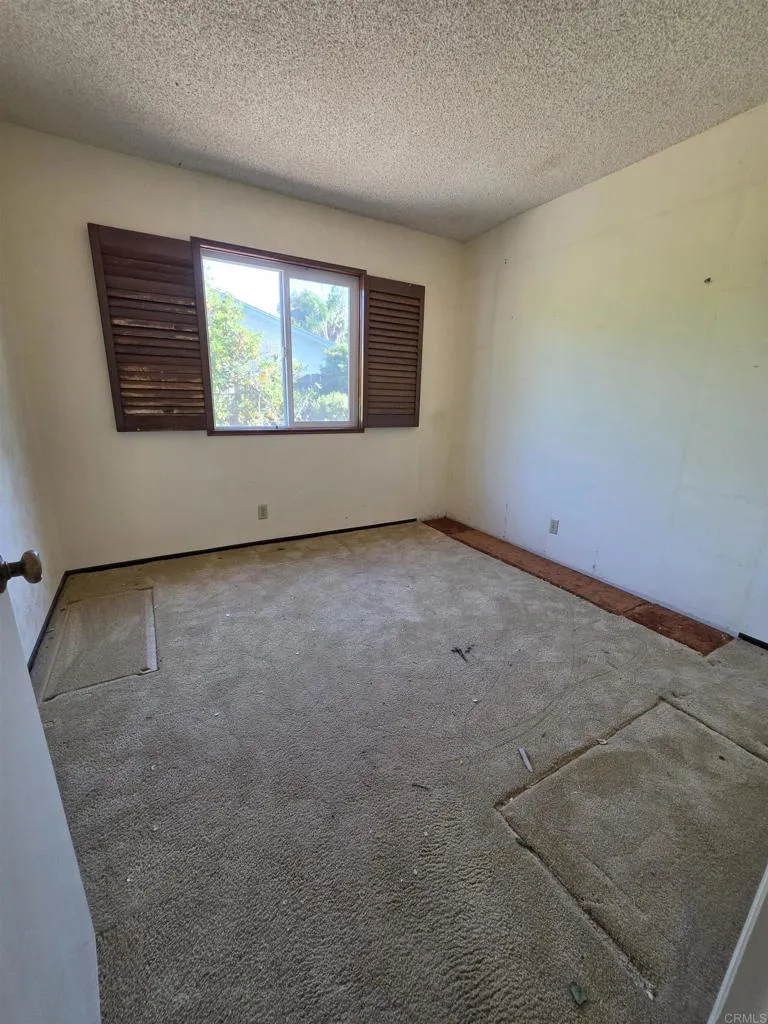 https://cdn.realtyfeed.com/cdn/127/306739402/fdcb50abdc9b0907297602975d1fcd93.webp