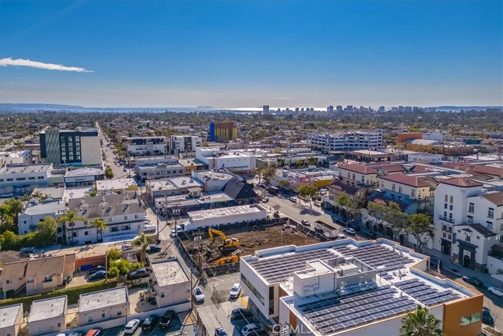 https://cdn.realtyfeed.com/cdn/127/306739403/083aa15844b766068024c641aa620f5a.webp