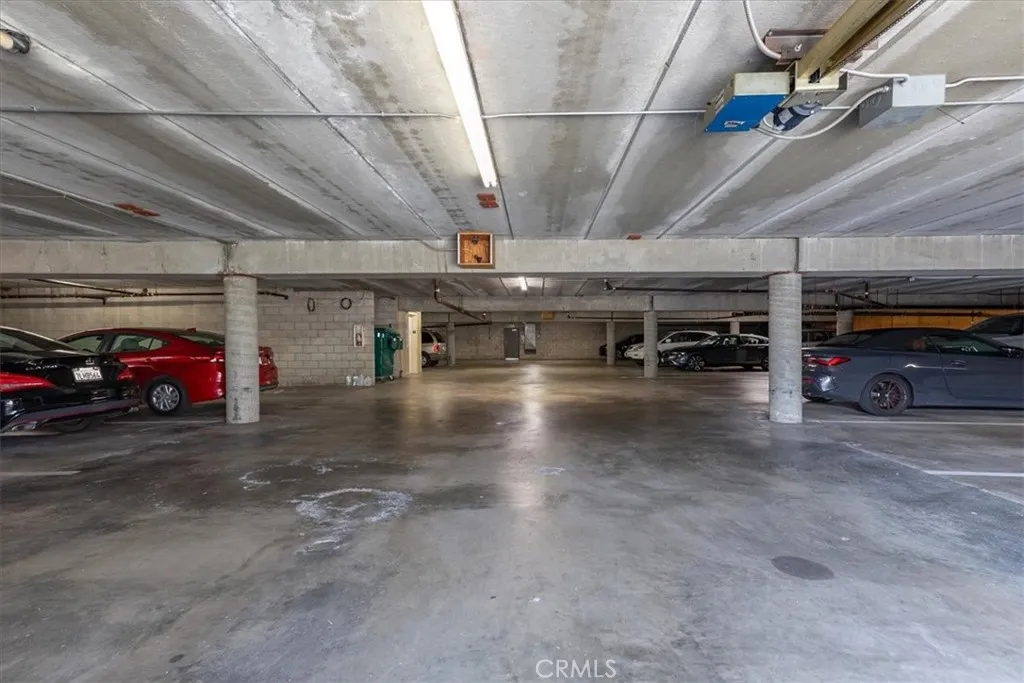 https://cdn.realtyfeed.com/cdn/127/306739403/410076c565424fe03f479dbfb617188a.webp