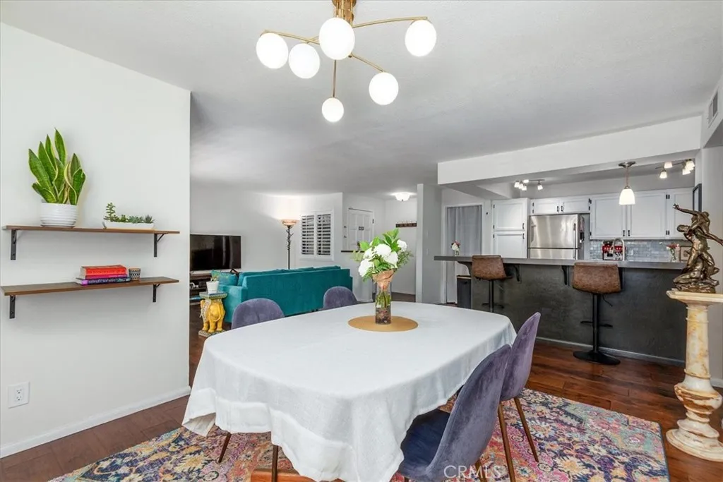https://cdn.realtyfeed.com/cdn/127/306739403/7ab6aa535446ffd04794a96766f3f3ec.webp