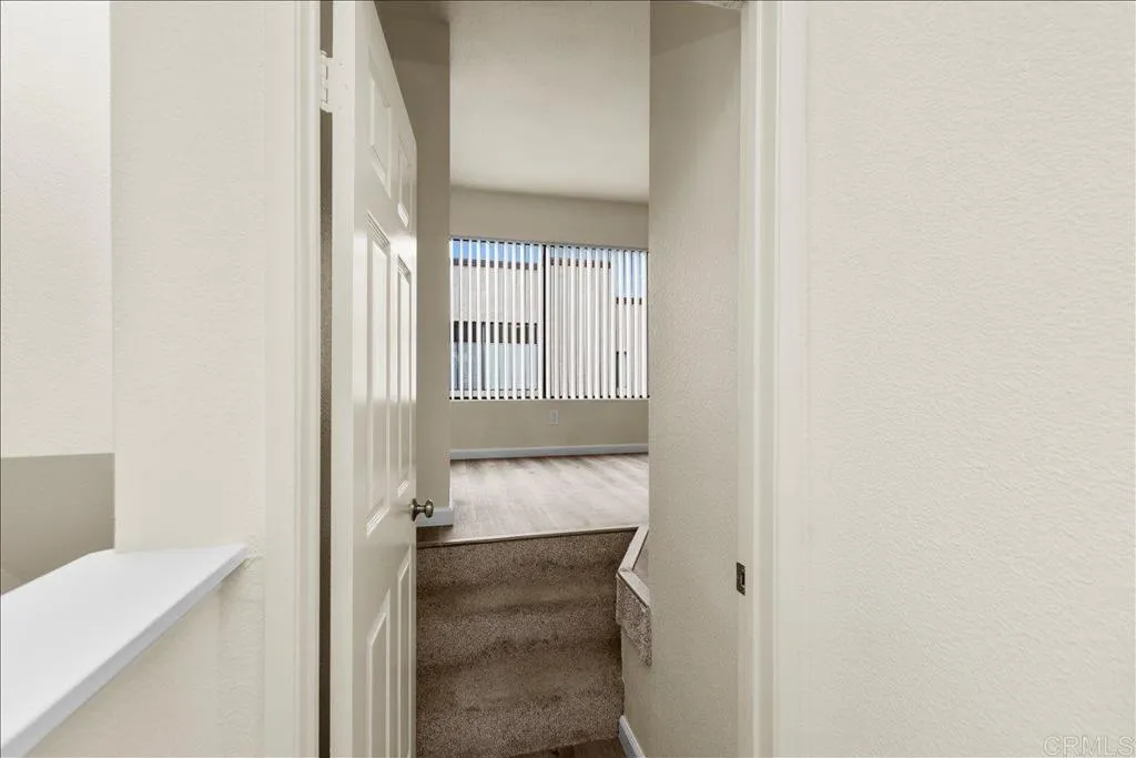 https://cdn.realtyfeed.com/cdn/127/306739404/6dbdf08e94fc79fcf33d0bd0ec199853.webp