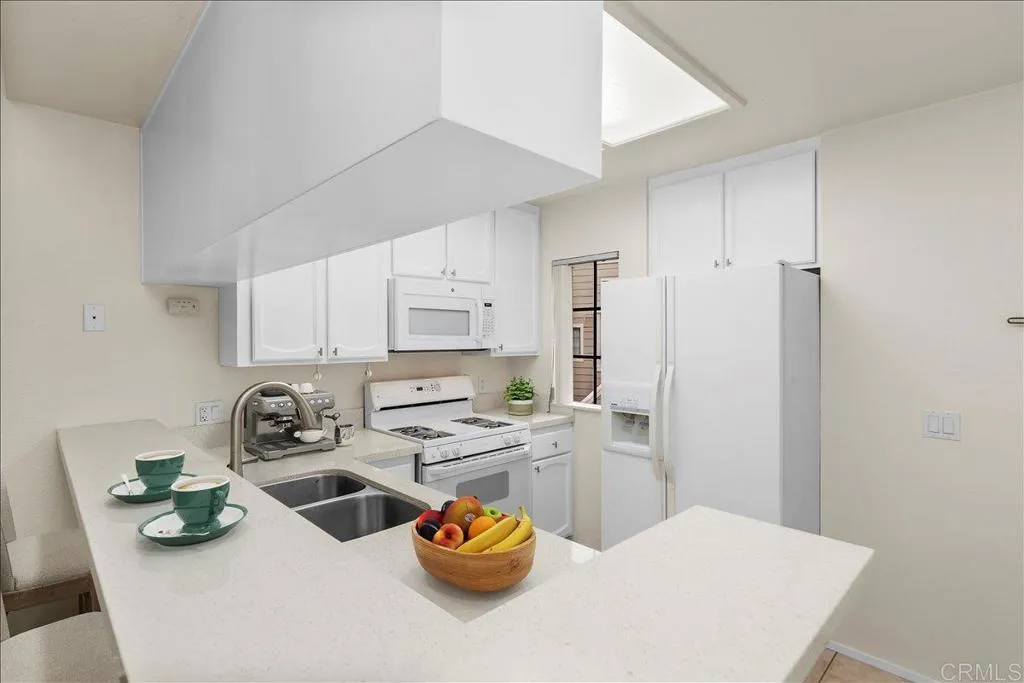 https://cdn.realtyfeed.com/cdn/127/306739404/a4d8cf7c473c7b642542b2f5cdabe751.webp