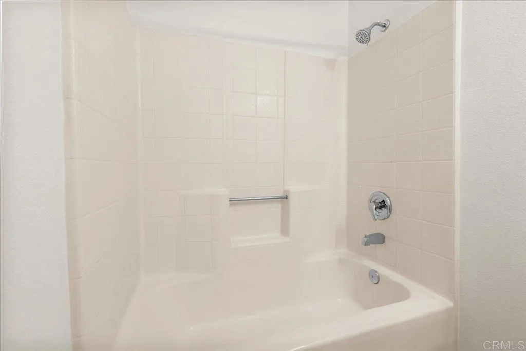https://cdn.realtyfeed.com/cdn/127/306739404/c488a37ab2a0aada13a284cccf9d2bf4.webp