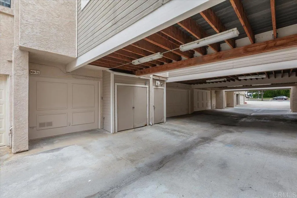https://cdn.realtyfeed.com/cdn/127/306739404/e6f3e94f0ebf2fe1e1895820db275a0d.webp