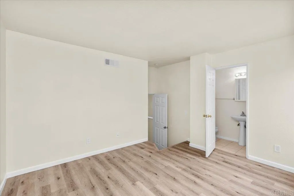 https://cdn.realtyfeed.com/cdn/127/306739404/f72490bbd268a93c9a638e23e2a8b14c.webp