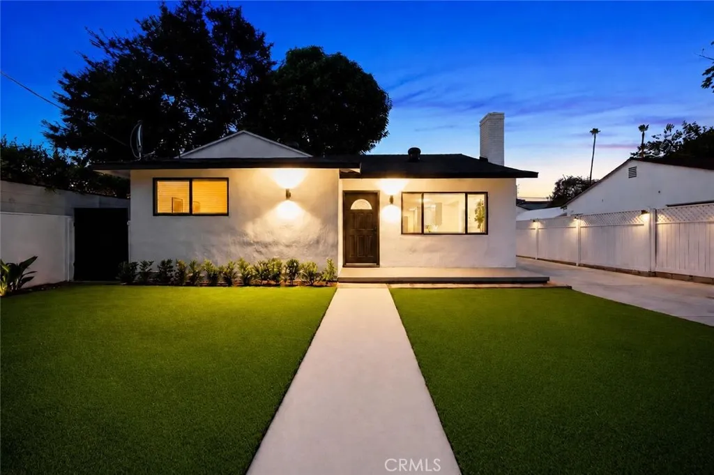 Van Nuys, CA 91406