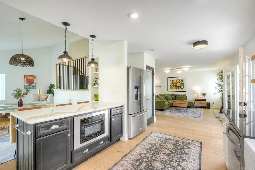 https://cdn.realtyfeed.com/cdn/127/306739406/0c58f9d83dc256b85c69a47e8c2d0eea.webp