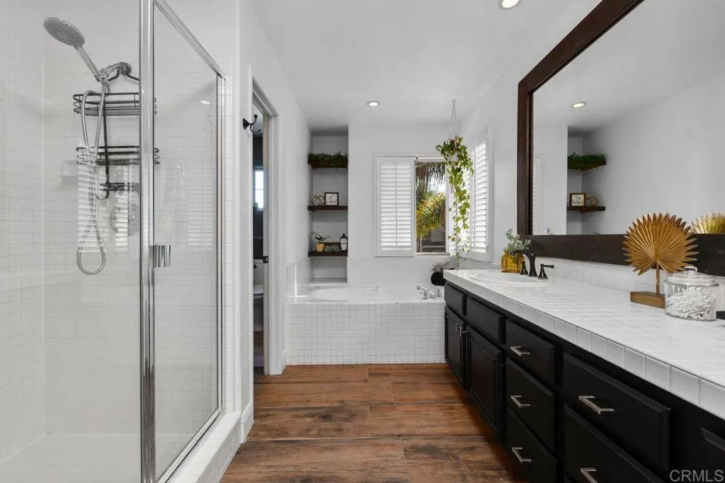 https://cdn.realtyfeed.com/cdn/127/306739496/415335a25fe4c4ee97f1db98a4158514.webp
