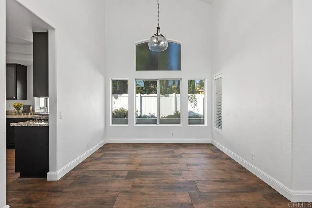 https://cdn.realtyfeed.com/cdn/127/306739496/8c03a7f8ff4bca832b9a0c208829cb23.webp