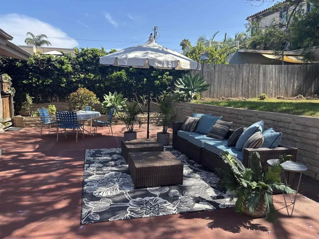 https://cdn.realtyfeed.com/cdn/127/306739505/6d9edf820c7a572f4c8e70226386489d.webp