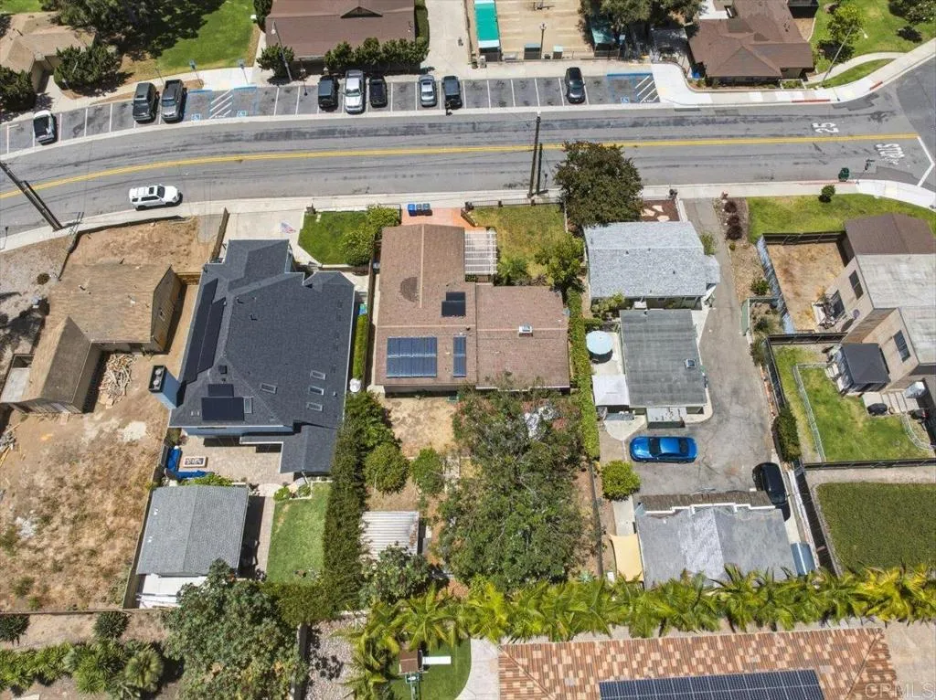 https://cdn.realtyfeed.com/cdn/127/306739505/9f5986f5460743ba5bd36084f69a41c1.webp