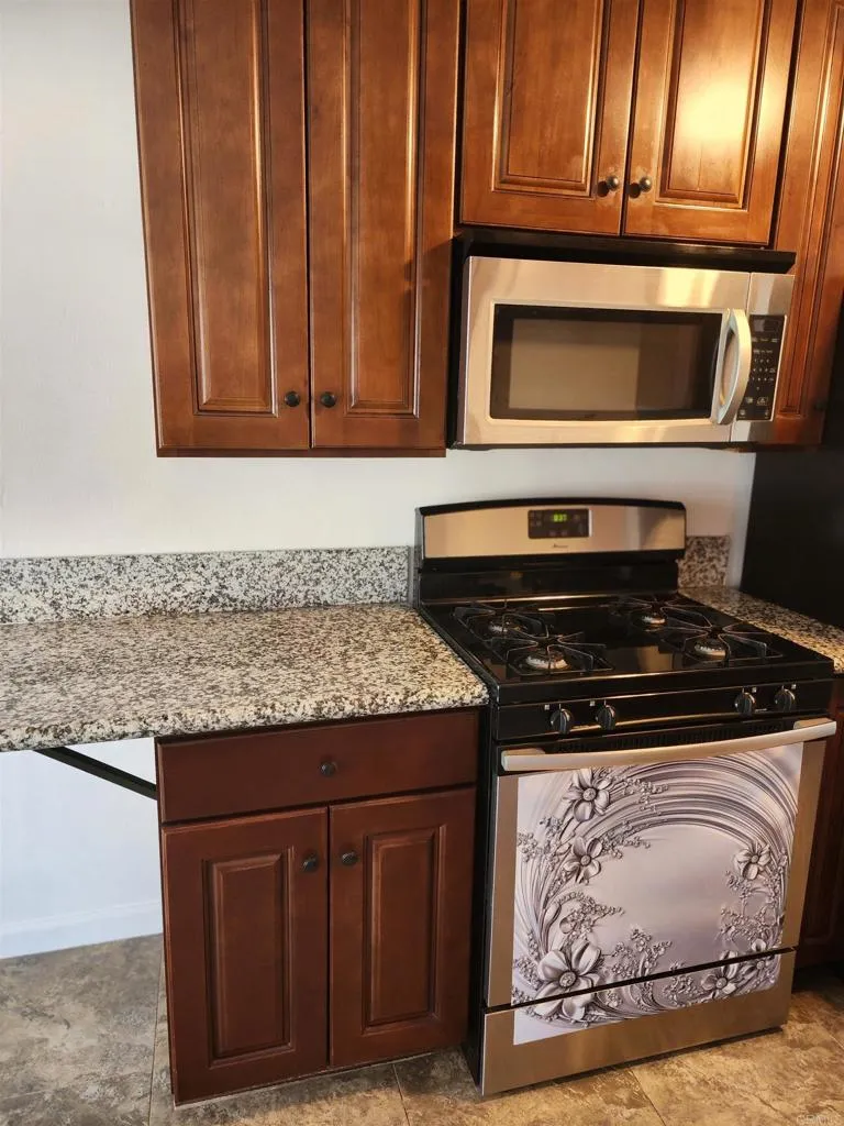 https://cdn.realtyfeed.com/cdn/127/306739533/39ceb259f44901bd983fd3a4aa0df910.webp