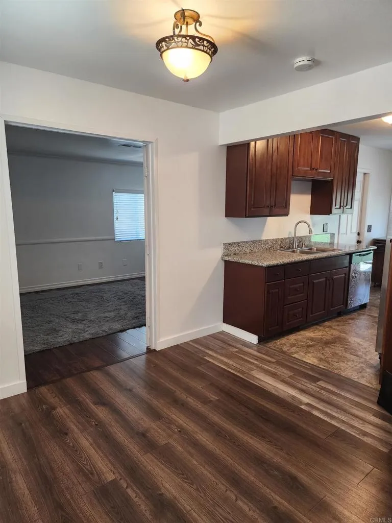 https://cdn.realtyfeed.com/cdn/127/306739533/7826088546eb70ca53bb5ff5054f0177.webp