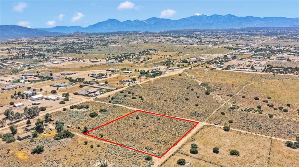 Oak Hills, CA 92344